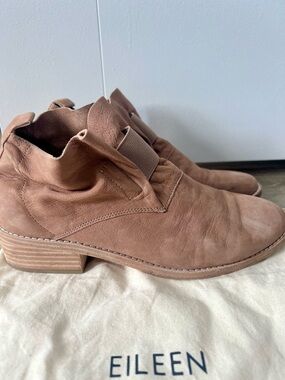 Eileen Fisher Women’s Brown Leather Ankle Boots size 8